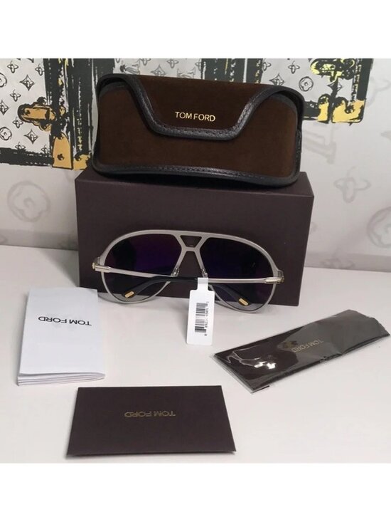 NEW AUTHENTIC Tom Ford Silver Aviator Sunglasses TF1060 16B main image 8